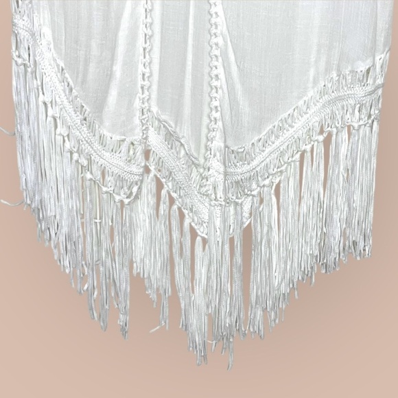 RoomMates Boho White Crocheted Fringe Open Front Cardigan Cover Up Size Large - Picture 9 of 13